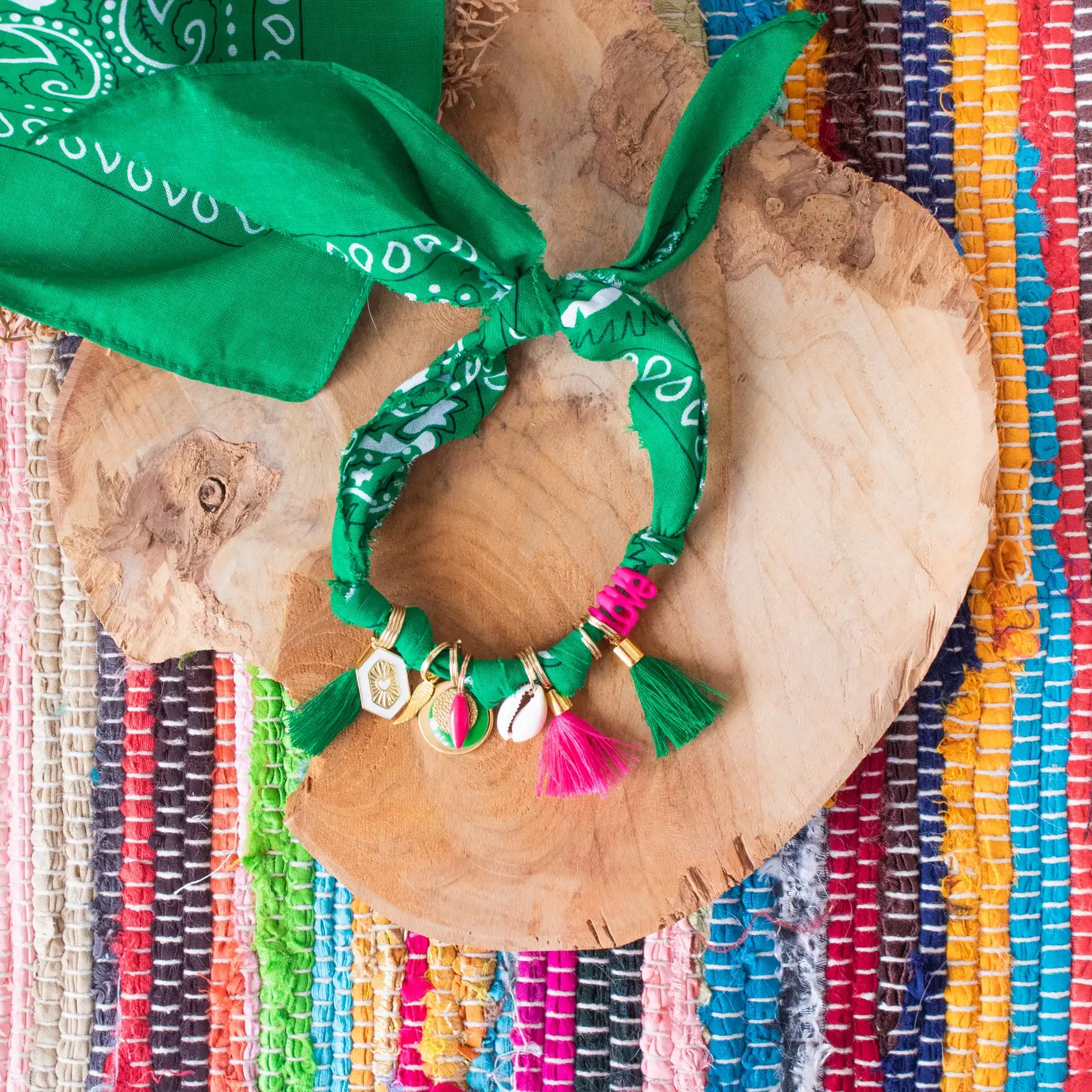 bandana vert porte bijoux
